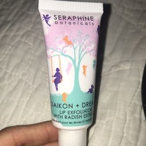 Lip exfoliator